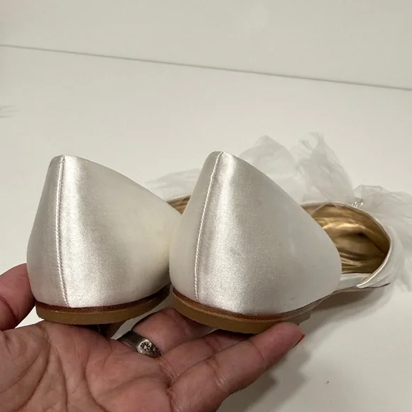 Badgley Mischka Fergie Tulle Pointed Toe Flats in Soft White Satin - Picture 12 of 17